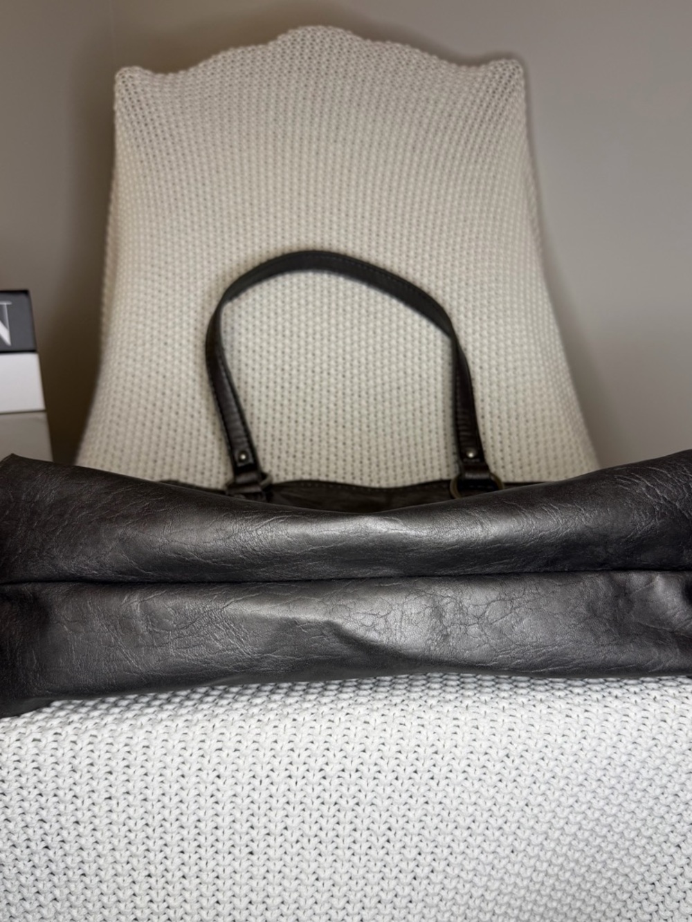 Vintage Tommy Hilfiger Gray Shoulder Bag Faux Leather Double Handle Purse - Picture 10 of 12